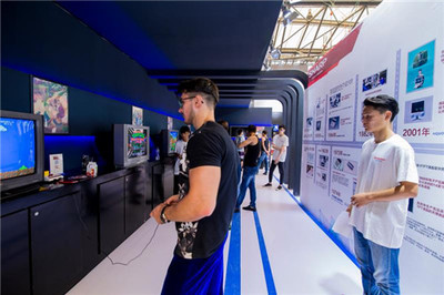 嗨翻全场 夏普大屏电视游戏闪耀China Joy 2017