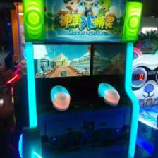 从篮球机到电玩设备 探秘动漫城中的互动娱乐世界